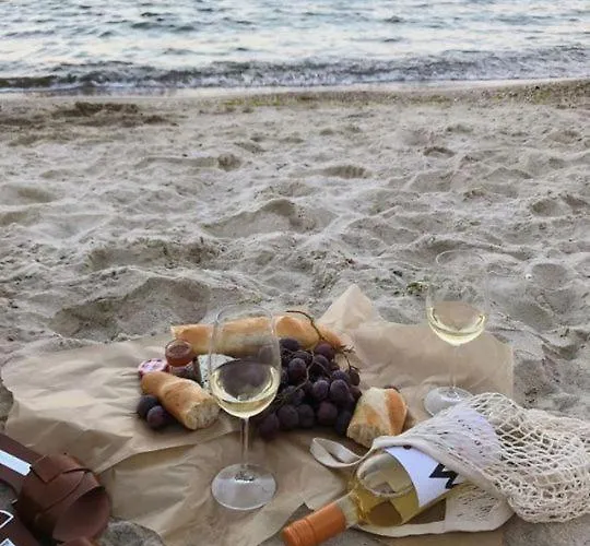 Beach Club Night Club 5*