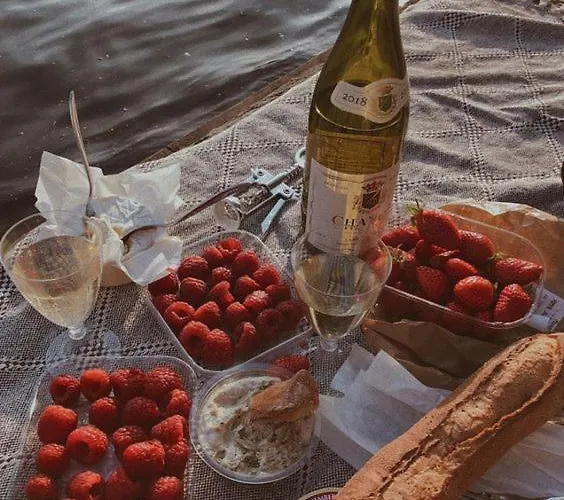 Beach Club Night Club Hotel 5*