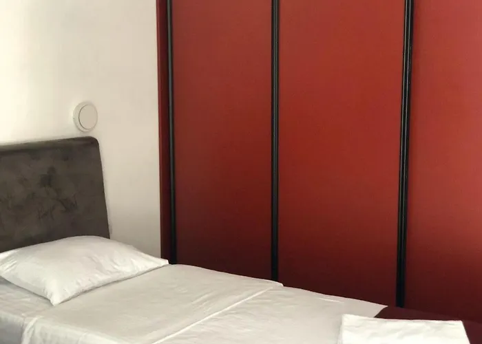 Beach Club Night Club Hotel 5*