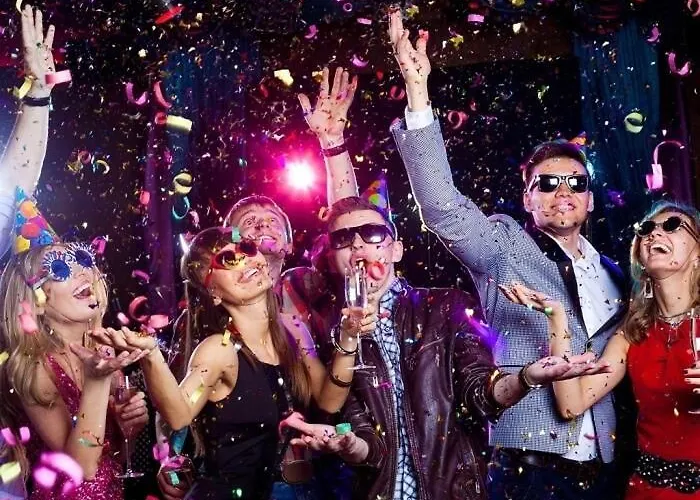 Beach Club Night Club Hotel Odesa