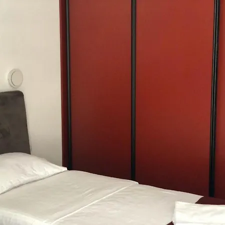 Beach Club Night Club Hotel 5*