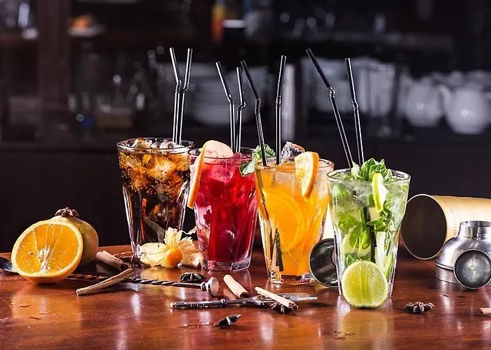 Отель Beach Club Night Club