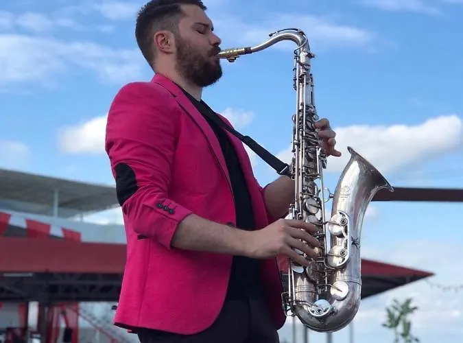 Beach Club Night Club Отель